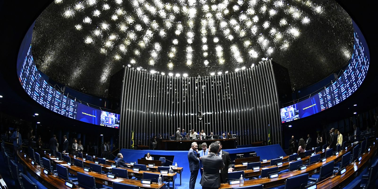 Congresso Nacional retoma atividades com foco em esforço concentrado