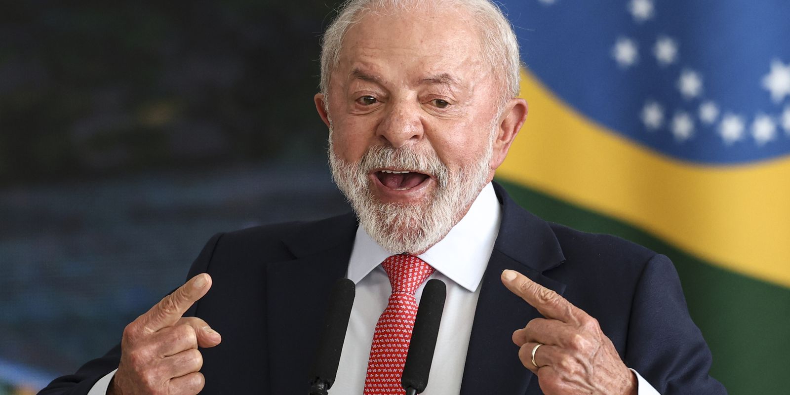 Lula critica revogação de visto de embaixadora brasileira nos Estados Unidos