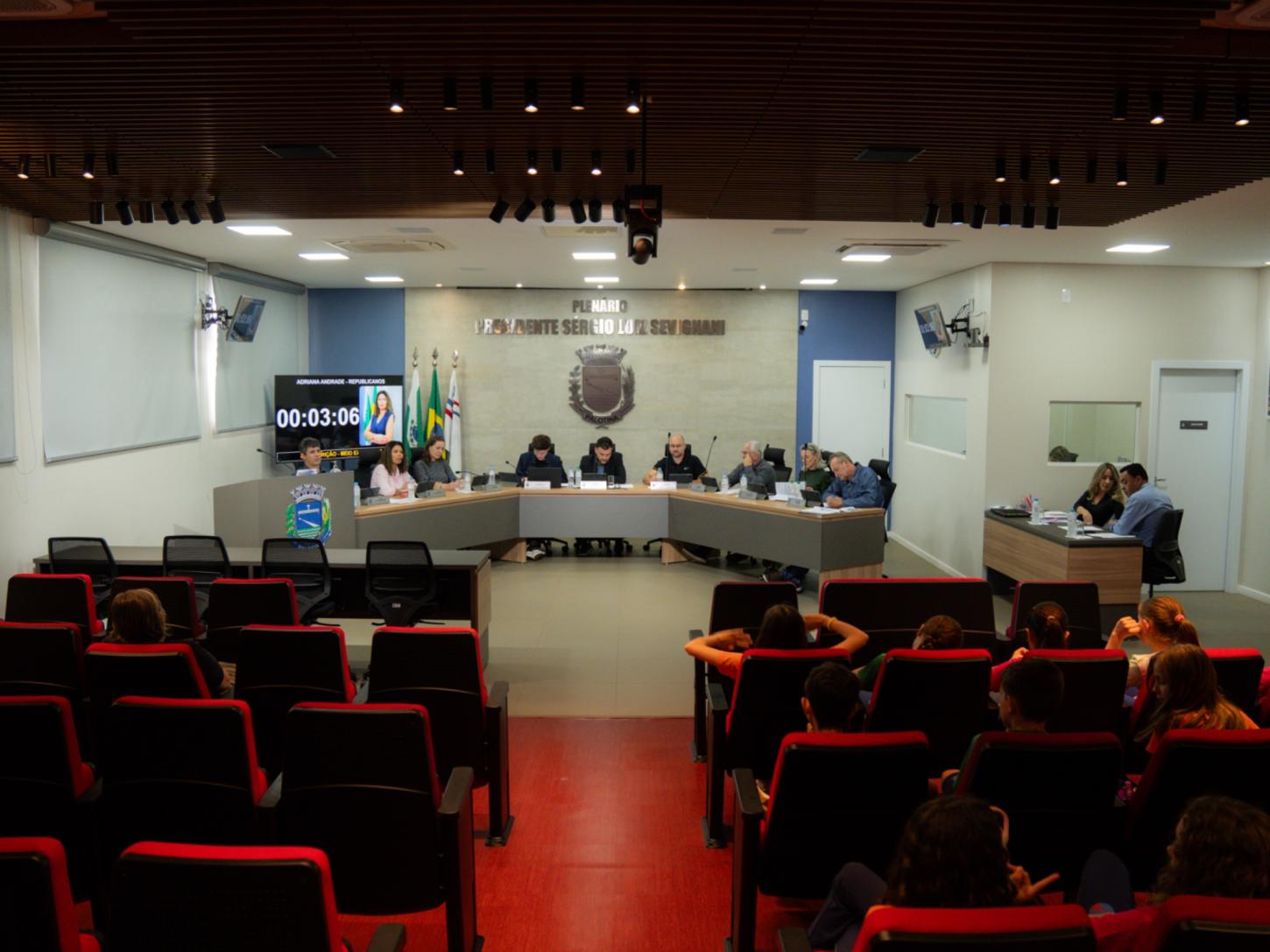 Câmara de Palotina aprova projetos durante sessão ordinária desta segunda-feira