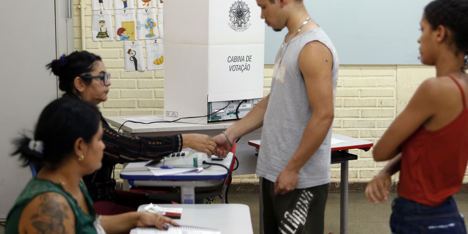 Eleitorado jovem encolhe 22% no Brasil com o envelhecimento populacional