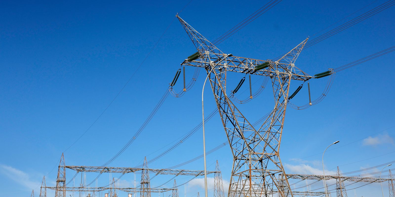 Governo decreta expansão do mercado livre de energia para residências a partir de 2028