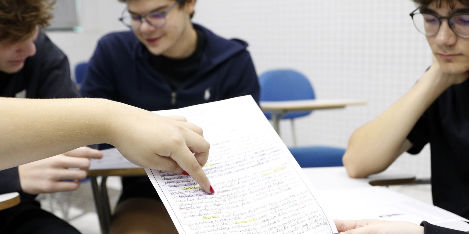 Inep divulga a cartilha do Encceja 2026 para orientar os estudantes