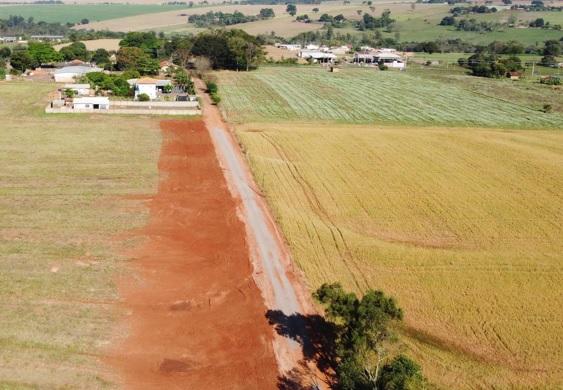 Estrada B1 passa por readequação e recebe melhorias em Terra Roxa