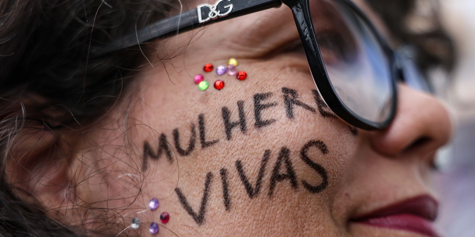 Ex-policial do Rio recebe condenação por feminicídio de ex-esposa
