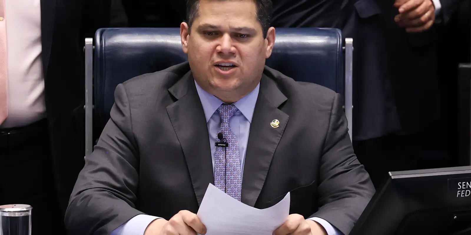 Governo pede a Alcolumbre instalação de comissão mista para a MP das Blusinhas