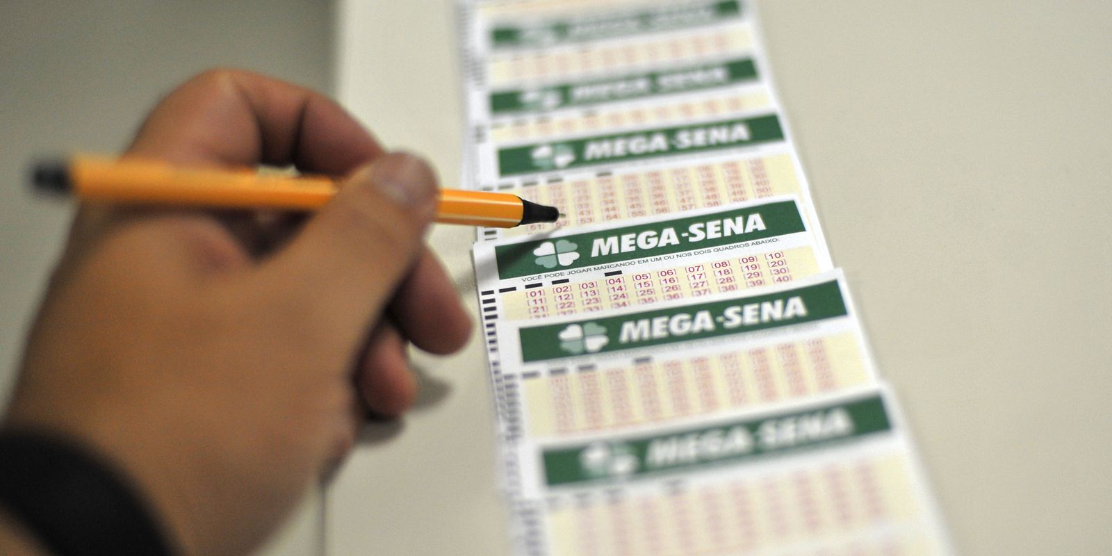 Sorteio da Mega-Sena pode pagar R$ 3,5 milhões nesta terça-feira