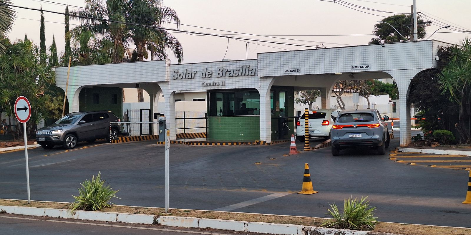 Moraes autoriza Bolsonaro a deixar prisão domiciliar para ir ao dentista