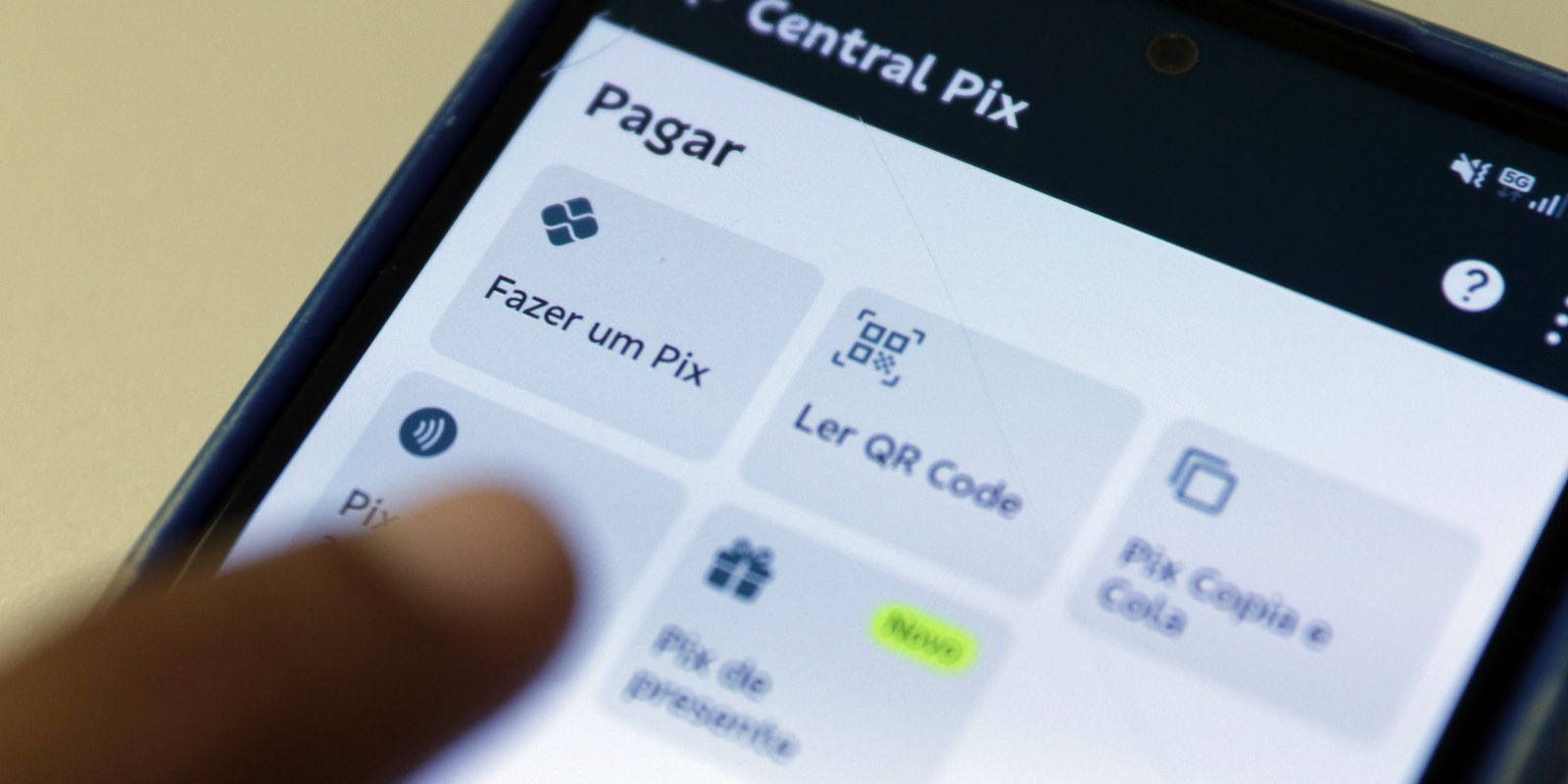 Sistema de pagamentos enfrenta instabilidade no Pix e afeta bancos neste domingo