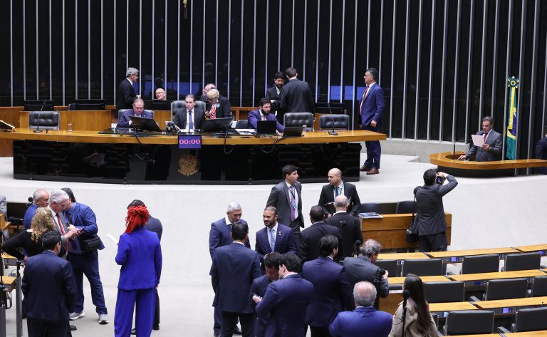 Câmara aprova projeto que autoriza universidade federal em Oiapoque