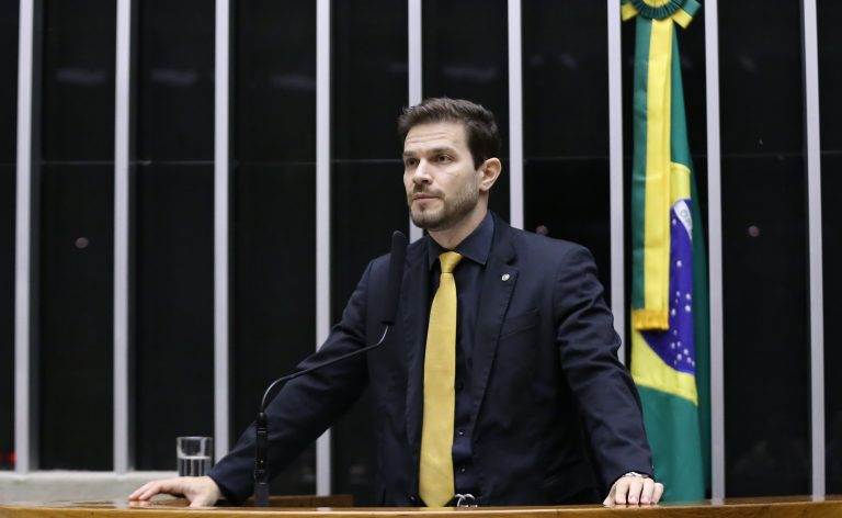 Comissão da Câmara aprova programa obrigatório de reeducação de agressores