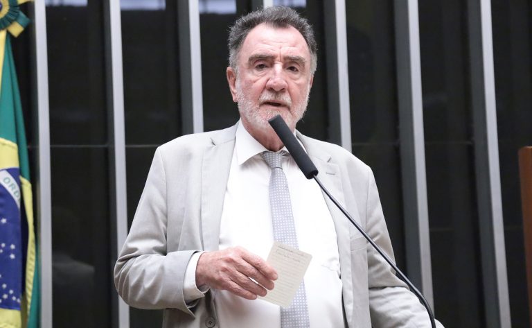 CCJ aprova projeto que incentiva a visitação de órfãos a asilos pelo país
