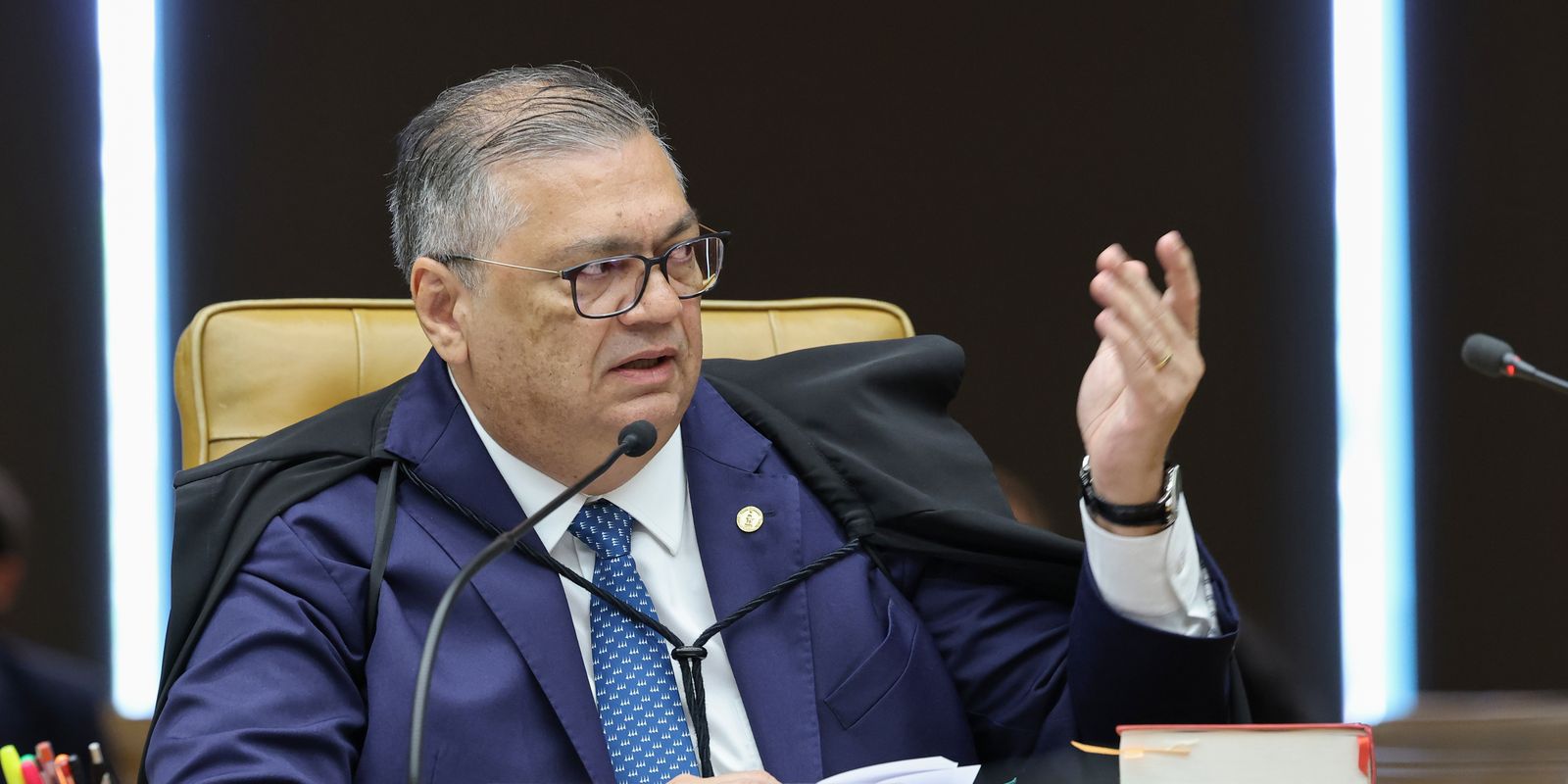 Flávio Dino determina que Polícia Federal investigue ligação de Daniel Vorcaro em SP