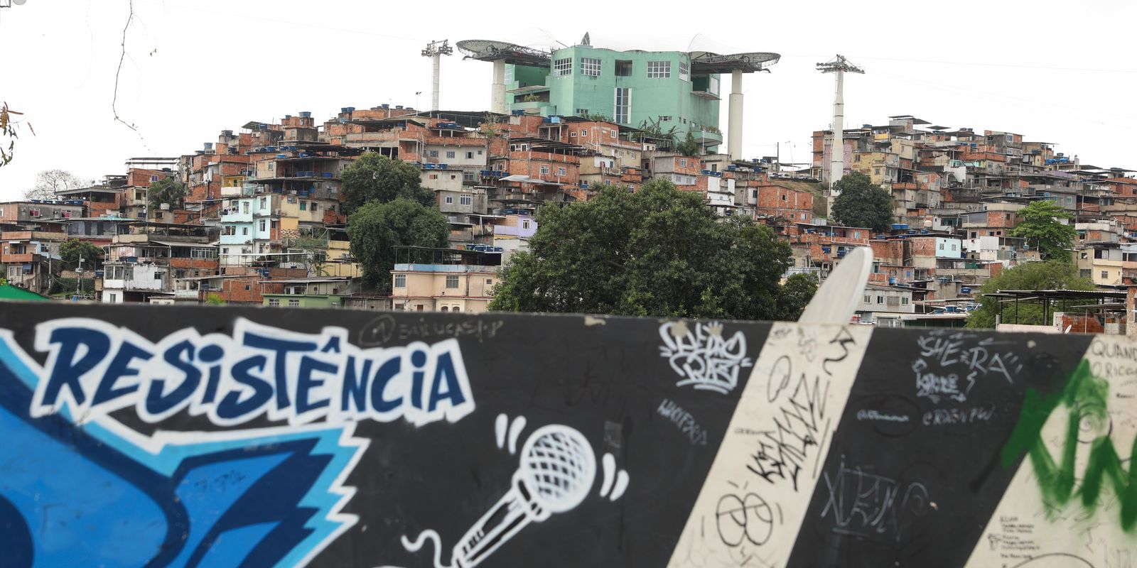 Moradores de favelas priorizam educação e cobram propostas nas eleições no Rio de Janeiro