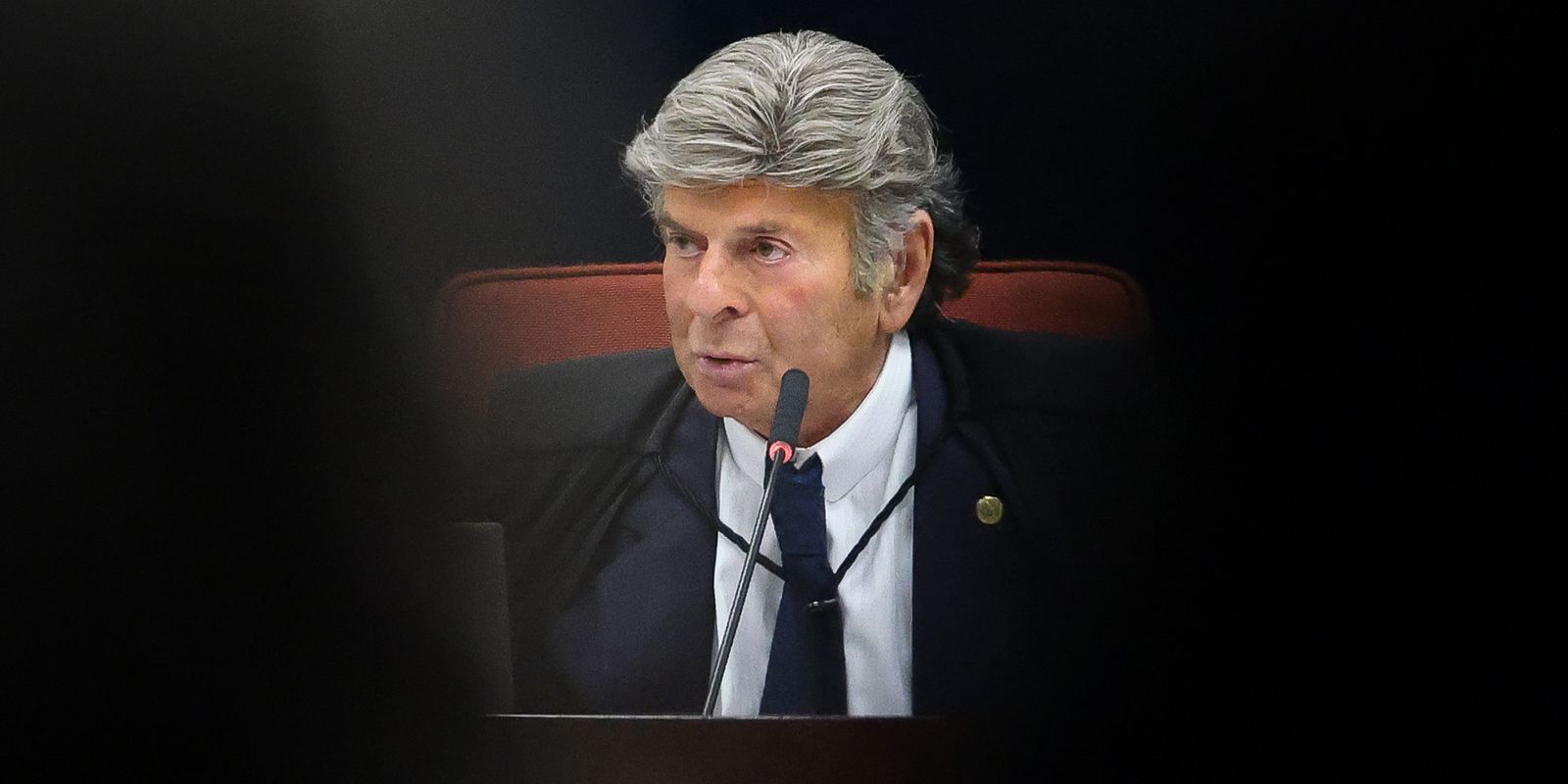Fux cobra do Senado dados sobre registros de Vorcaro e esposa de Moraes