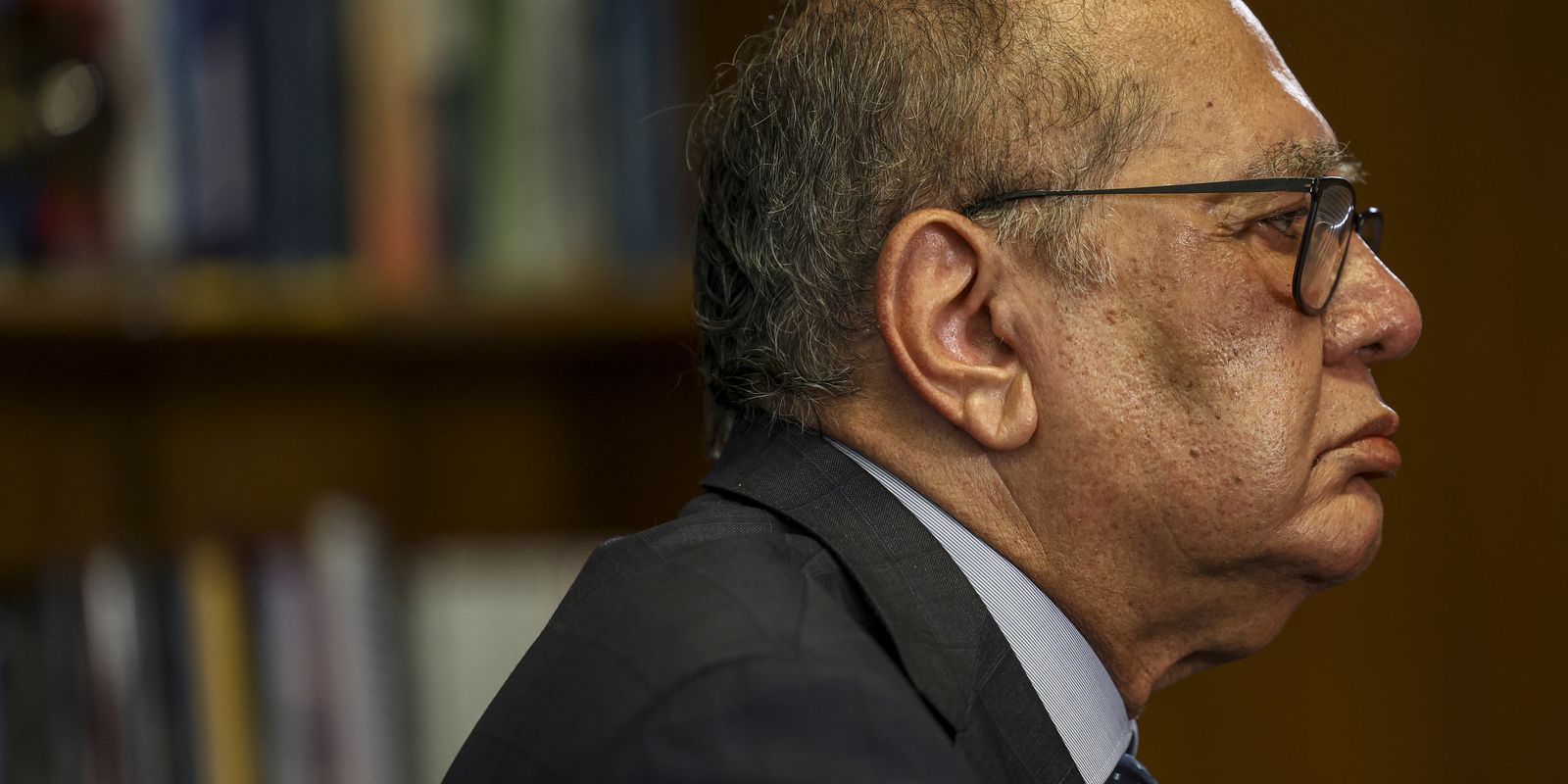 Gilmar Mendes cobra ação do STF contra fraudes em precatórios do Banco Master