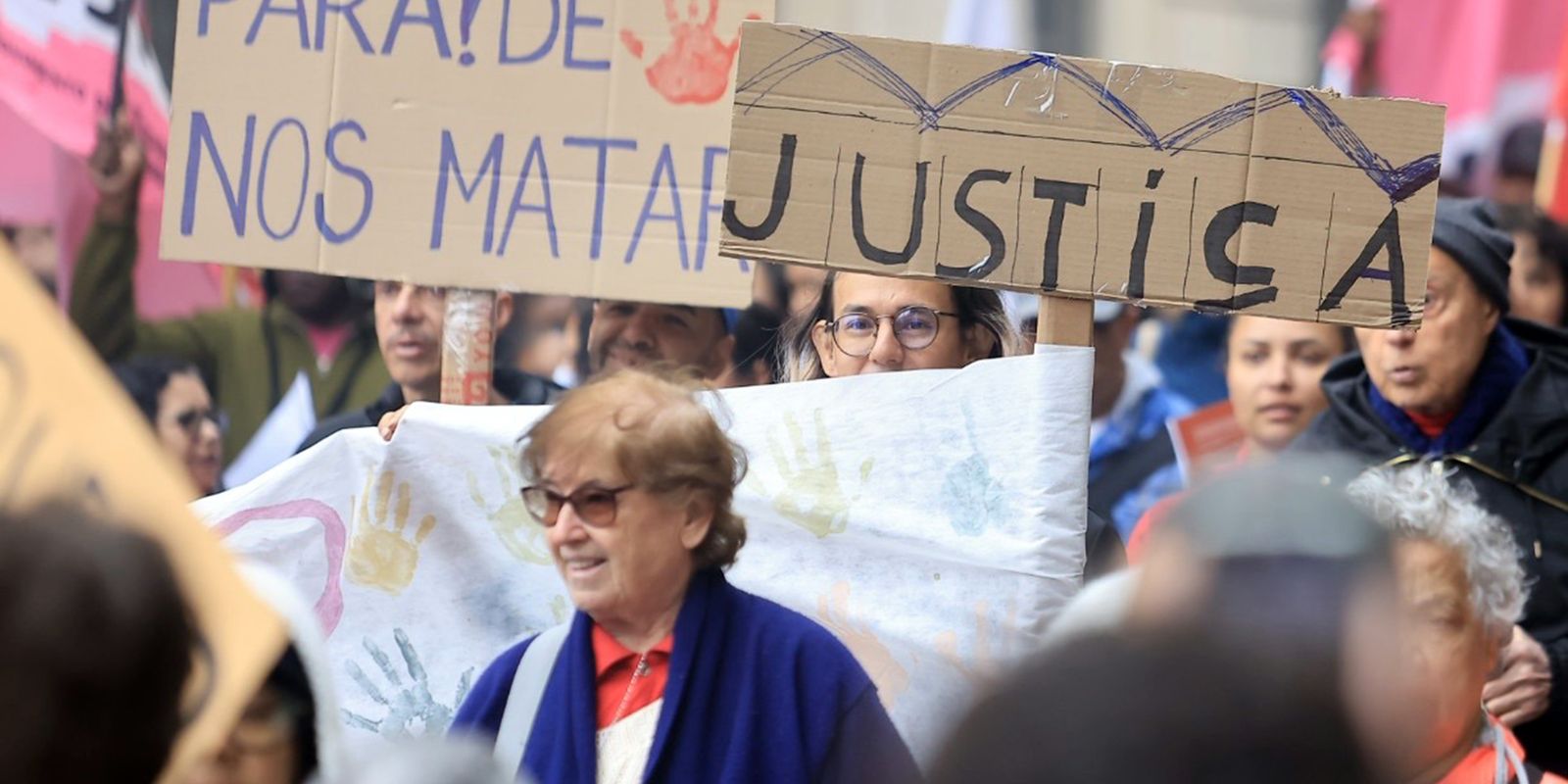 Grito dos Excluídos mobiliza milhares em atos por moradia e contra a violência no país