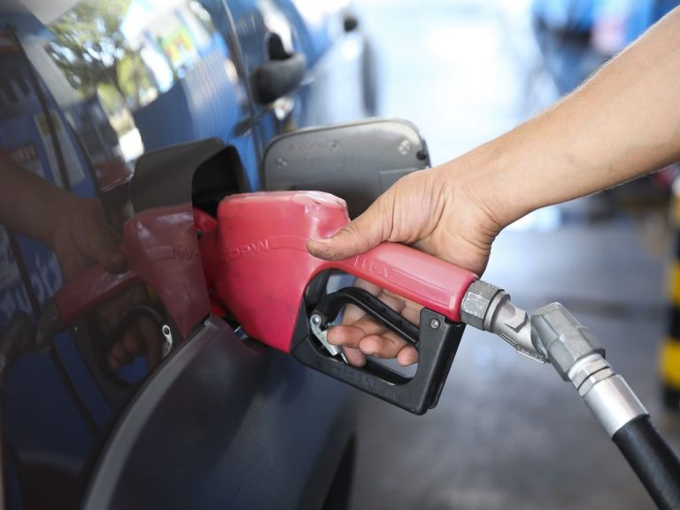 Governo publica MP que prevê subvenção ao óleo diesel para reduzir o preço no país