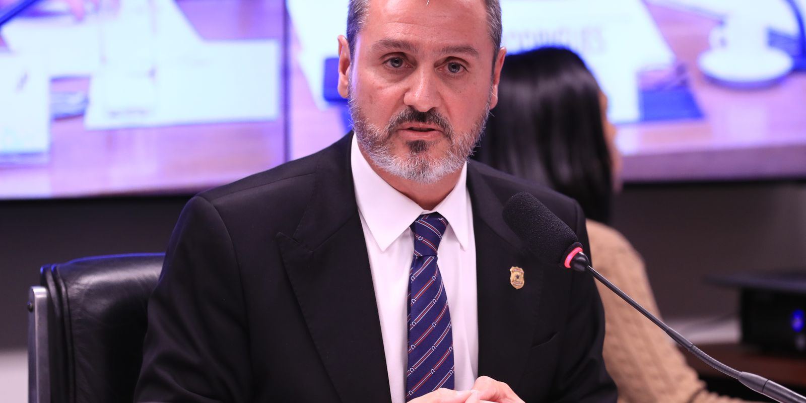 Partido Novo usou mensagens de ex-banqueiro para pedir prisão de Andrei Rodrigues