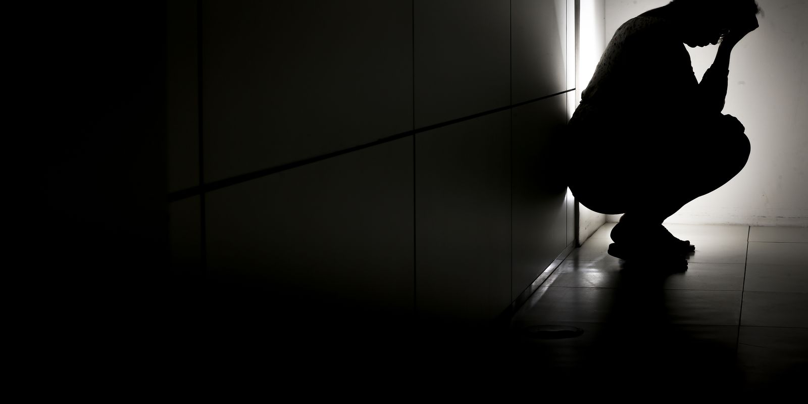 Prevenção ao suicídio exige alerta para riscos de apostas virtuais