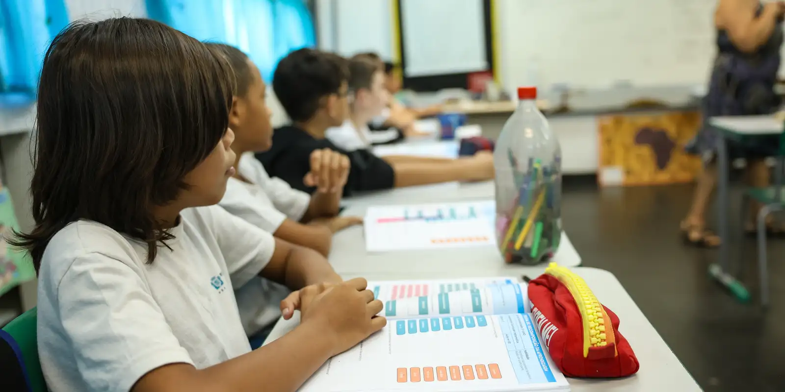MEC e Capes abrem 8 mil vagas em pós-graduação gratuita para docentes