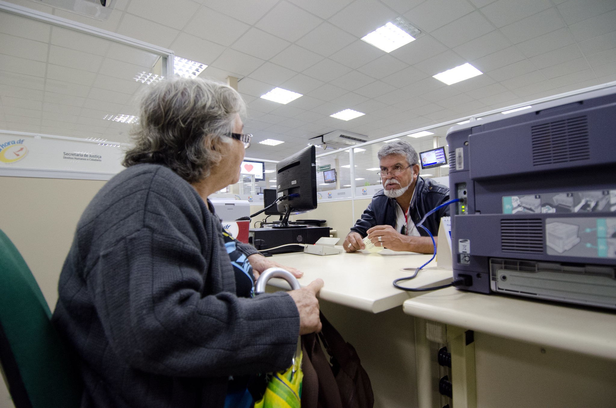 Projeto prevê espaço exclusivo para atendimento a idosos em prédios públicos