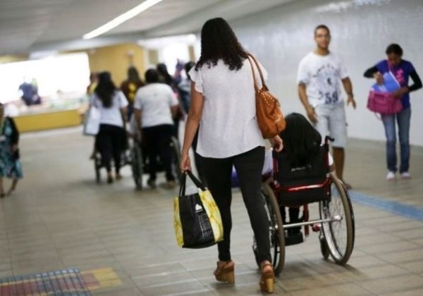 Projeto garante prioridade de matrícula em escola integral para aluno com deficiência