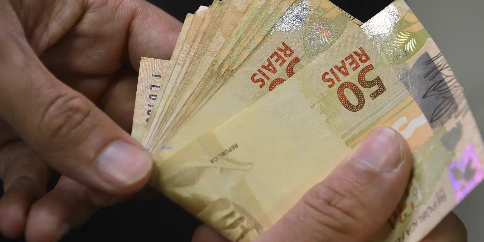 Governo lança o Desenrola 3.0 para comprar carteiras de dívidas com desconto