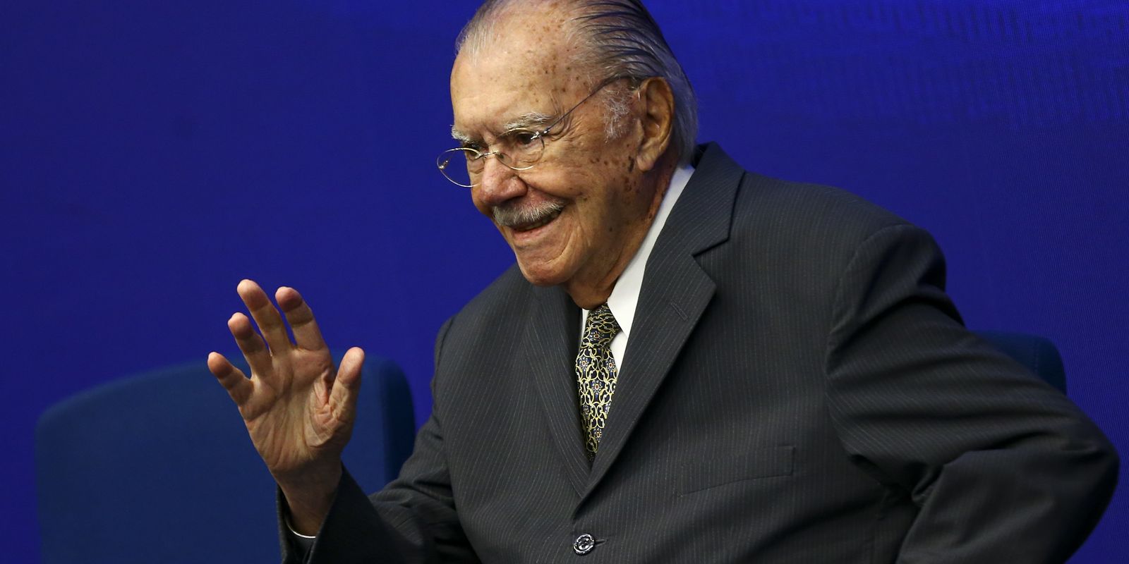 Ex-presidente José Sarney é internado em hospital de São Paulo para tratar pneumonia