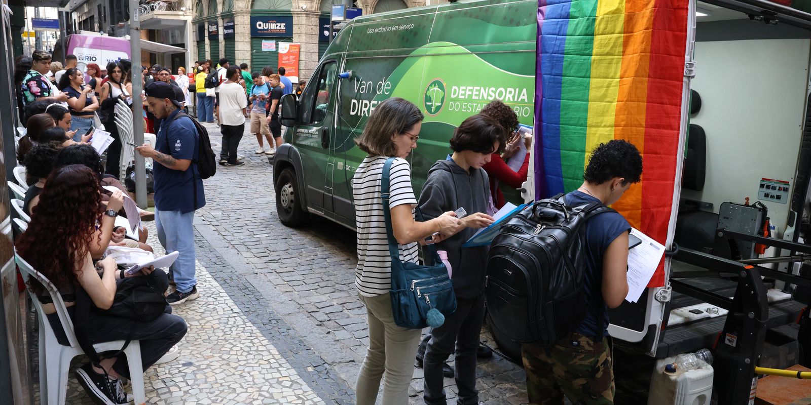 Marcha trans ocupa o Rio de Janeiro em defesa da democracia e direitos civis