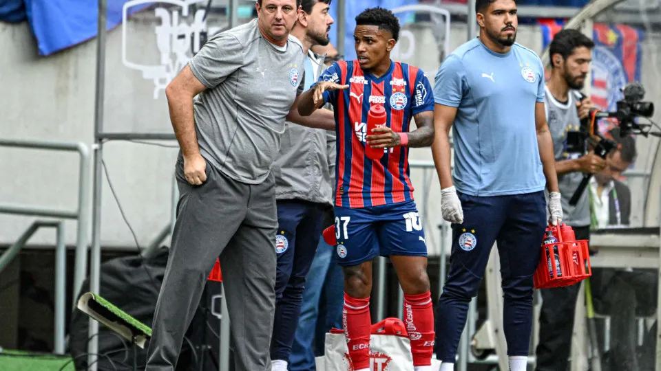 Bahia vence o São Paulo por 3 a 2 e mantém vivo o sonho do G5