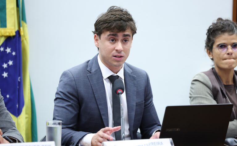 Deputado federal: PL domina lista de maiores votações proporcionais no país