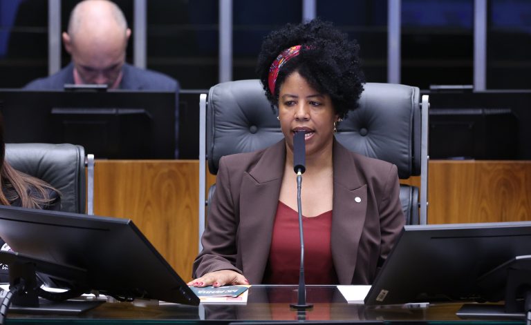 Bancada feminina na Câmara manterá união acima de divergências partidárias