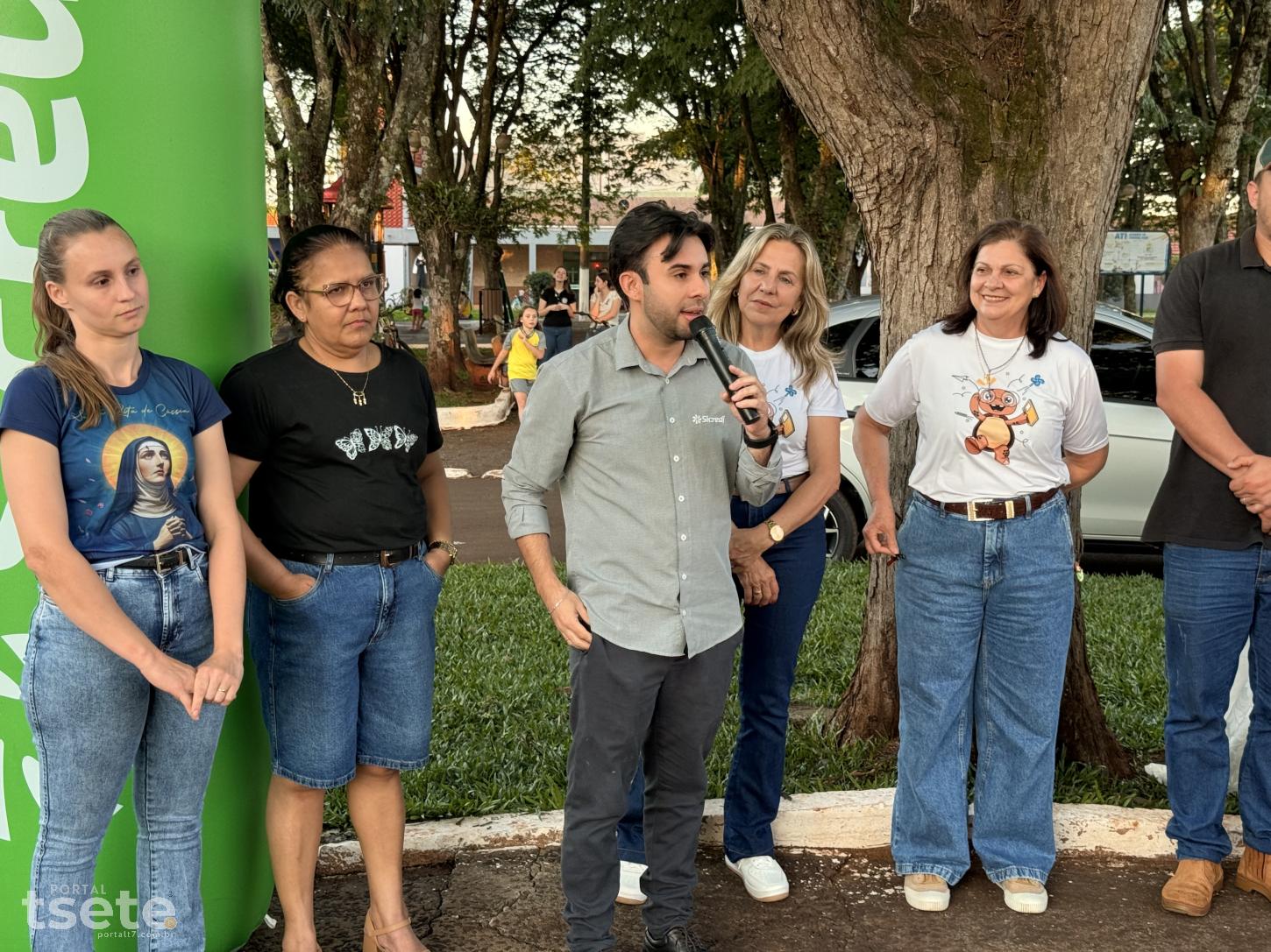 Escola Municipal Castro Alves encerra Mostra do projeto Finanças na Mochila