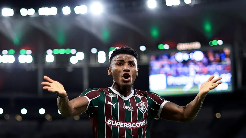 Fluminense vence o Internacional no Maracanã em virada emocionante