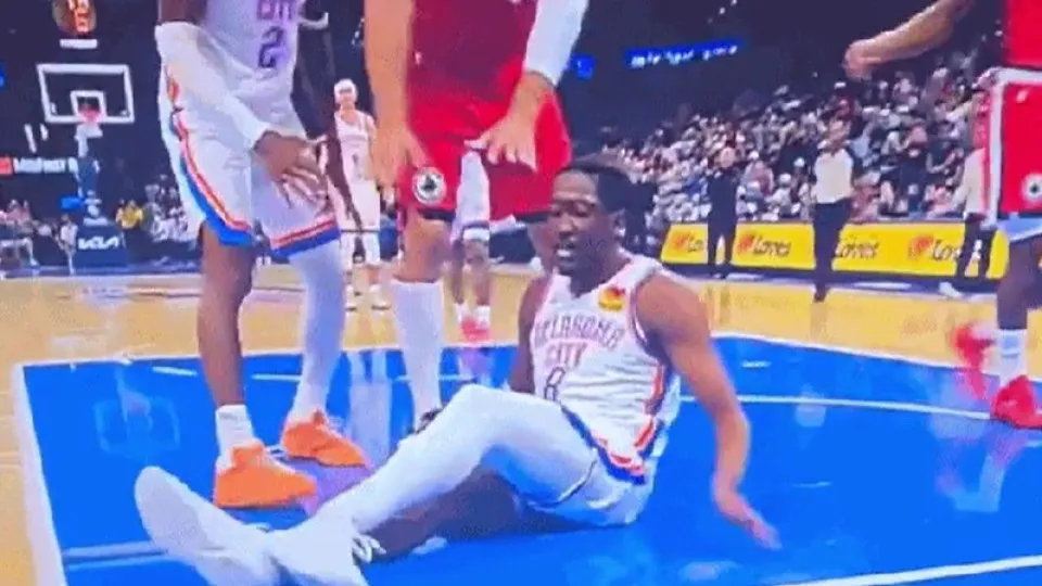 Jogador do Thunder sofre forte lesão na NBA durante vitória sobre os Clippers