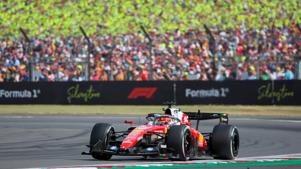 Charles Leclerc lidera treinos livres do GP dos Estados Unidos