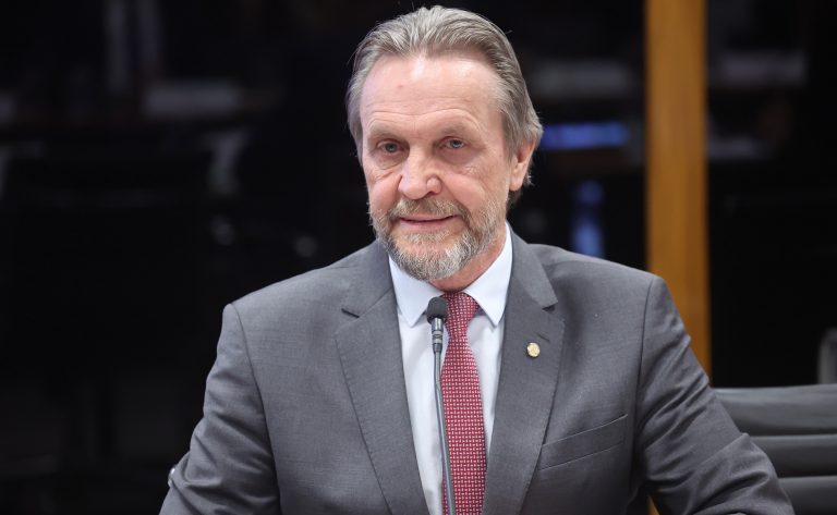Líder do PT defende votação para ampliar o faturamento do MEI nesta semana