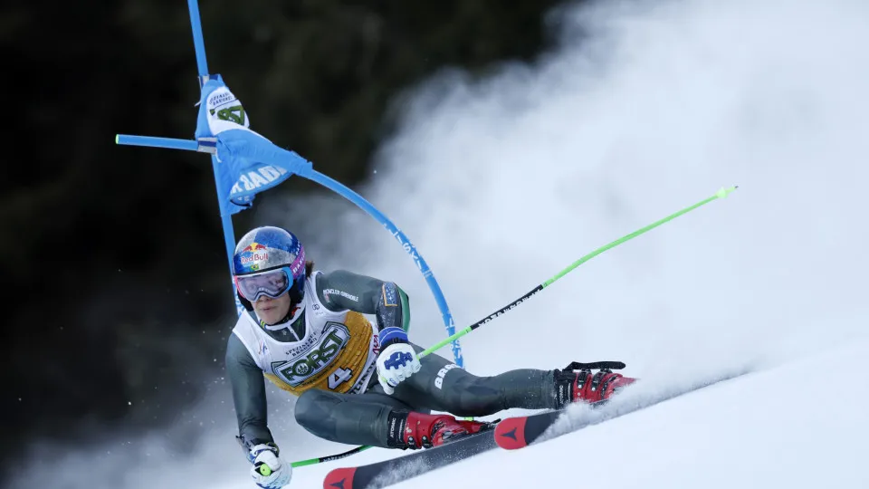 Lucas Pinheiro Braathen vence etapa da Copa do Mundo de esqui alpino