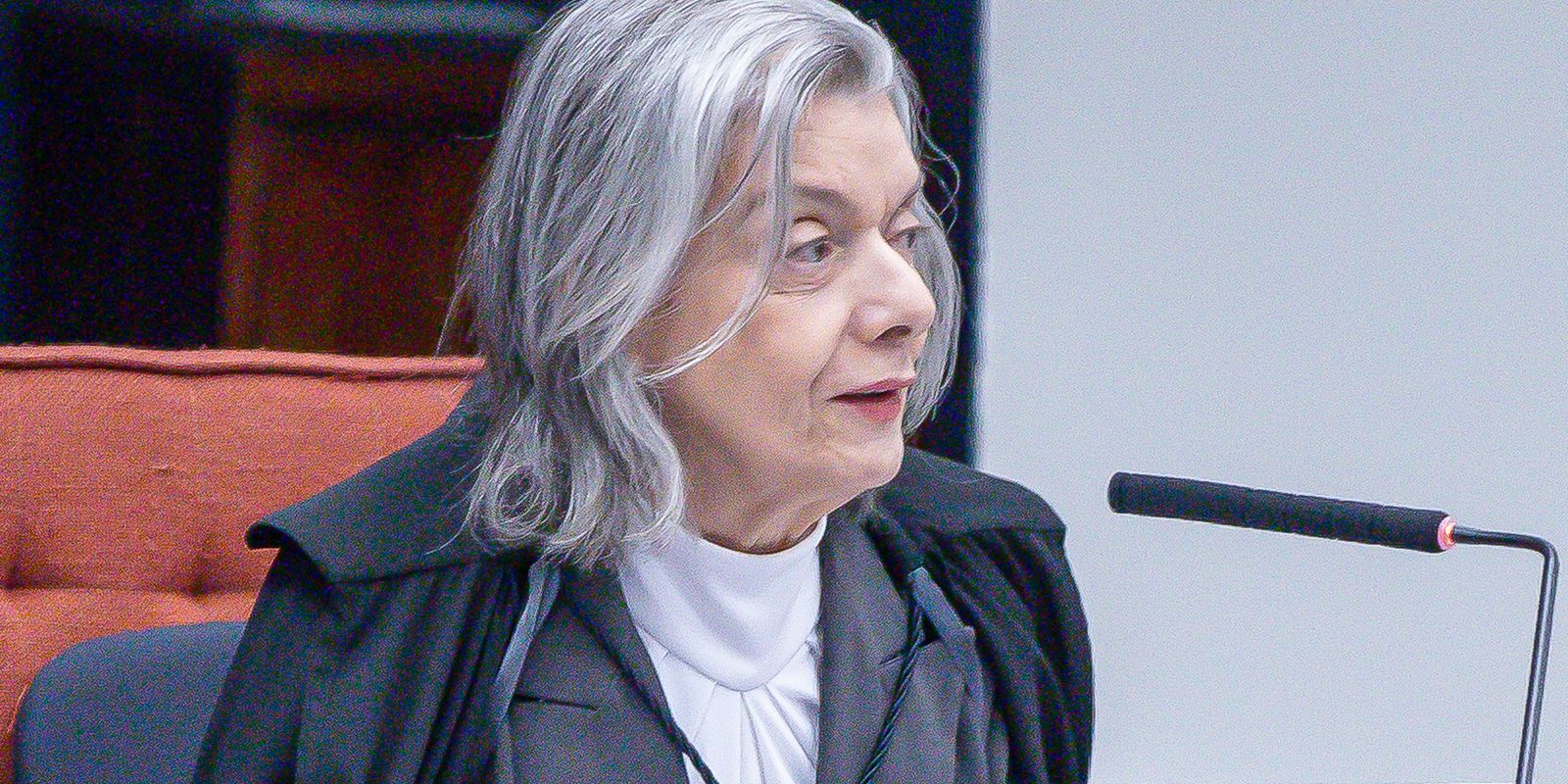 Cármen Lúcia rejeita gratuidade do transporte interestadual na eleição