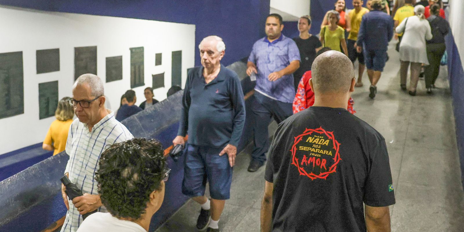 Eleições no Rio de Janeiro contam com forte presença de eleitores idosos