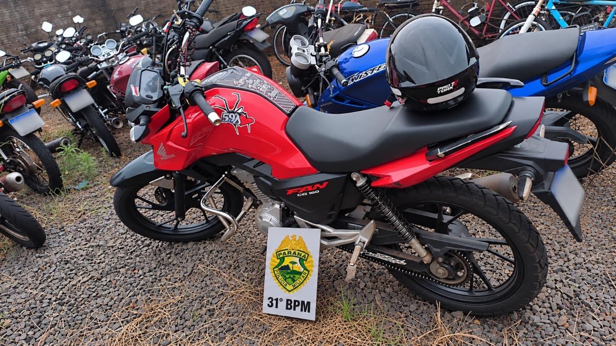 Polícia Militar apreende motocicleta após flagrar condutor sem habilitação em Palotina