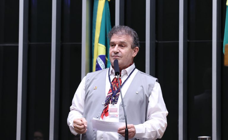 Projeto de lei incentiva a criação de ciclovias em rodovias federais