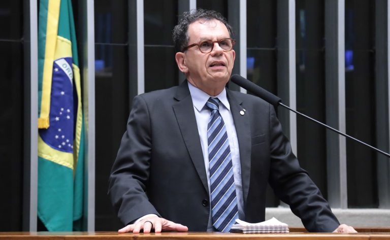 Projeto de lei obriga SUS a fornecer alimentos especiais para doenças raras