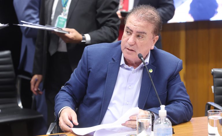 Projeto limita cobrança de dívida trabalhista a empresas fora do processo inicial