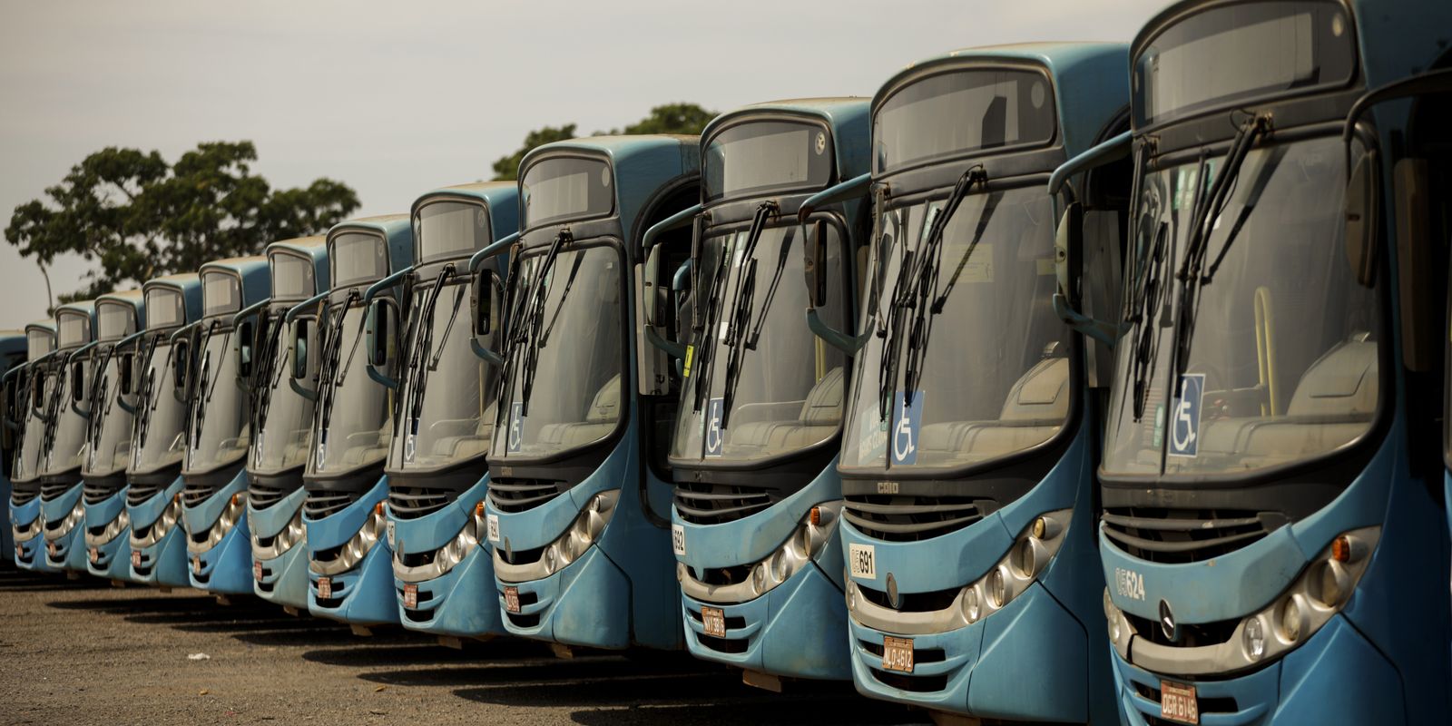 Tre-ba ordena frota total de ônibus em salvador com multa pesada