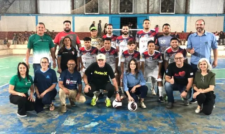1ª Copa São Camilo de Futsal começa com grande festa e ginásio lotado
