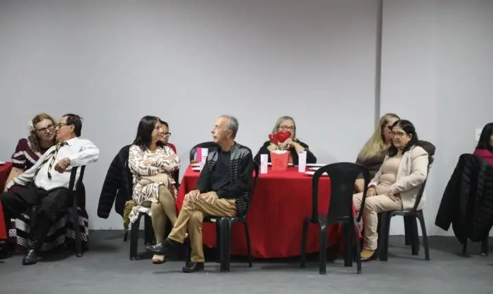 1º Jantar Dançante dos Idosos reúne participantes em noite de integração e alegria em Terra Roxa 