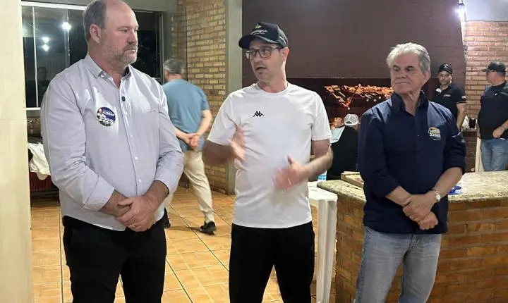 A dez dias das urnas, Luiz Ernesto e Ademar Dorfschmidt participam de reunião em Palotina