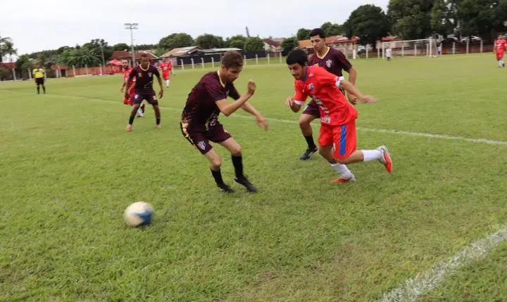 Abertura da 4ª Taça Nelvo Holz de Futebol reúne bom público em Palotina