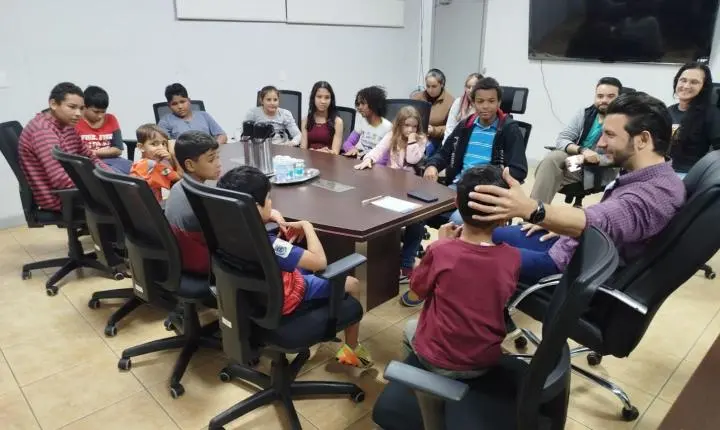 Alunos da Unidade Conviver visitam Prefeitura e conhecem ações da Administração Municipal